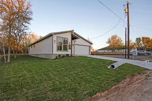 336 Nene Ln, Bastrop, TX 78602 - Photo 3