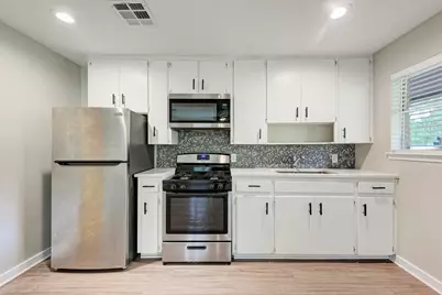 1612 Elmhurst Drive #A, Austin, TX 78741 - Photo 15