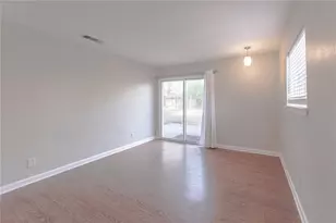 2005 Matthews Ln, Austin, TX 78745 - Photo 5