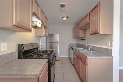 2005 Matthews Lane #2, Austin, TX 78745 - Photo 11