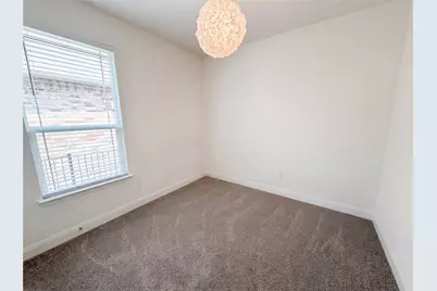 401 Fort William Street #33, Hutto, TX 78634 - Photo 11