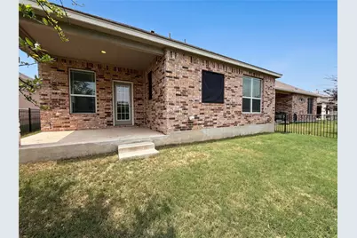 401 Fort William Street #33, Hutto, TX 78634 - Photo 5