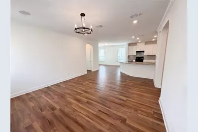 401 Fort William Street #33, Hutto, TX 78634 - Photo 5