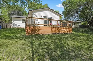 6913 Shannon Dr, Austin, TX 78724 - Photo 17
