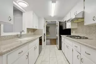 305 Starbright Dr, Austin, TX 78745 - Photo 7