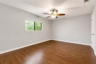 305 Starbright Dr, Austin, TX 78745 - Photo 17