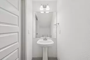 18812 Nicklaus Dr, Point Venture, TX 78645 - Photo 23