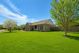 119 Brazos Dr, Hutto, TX 78634 - Photo 1