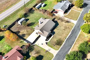119 Brazos Dr, Hutto, TX 78634 - Photo 29