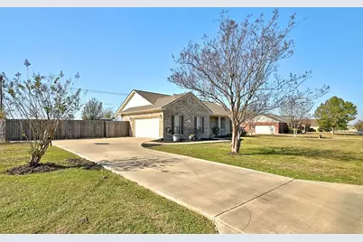 119 Brazos Drive, Hutto, TX 78634 - Photo 3