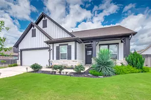 107 Freeman Day Dr, Bastrop, TX 78602 - Photo 1