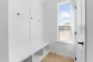 1280 E Main St, Round Rock, TX 78664 - Photo 13