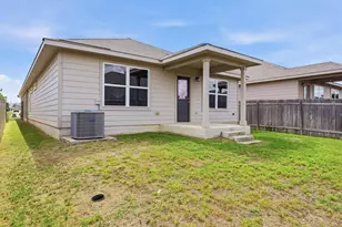 201 Yoakum St, Leander, TX 78641 - Photo 37