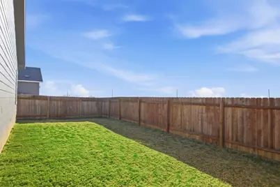 724 Rancho Del Cielo Loop, Jarrell, TX 76537 - Photo 25