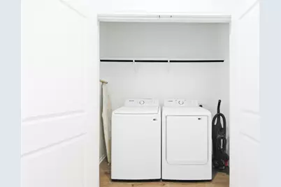 724 Rancho Del Cielo Loop, Jarrell, TX 76537 - Photo 19