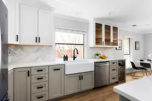 503 San Jacinto St, Lockhart, TX 78644 - Photo 5