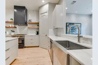 1529 Barton Springs Road #13, Austin, TX 78704 - Photo 9