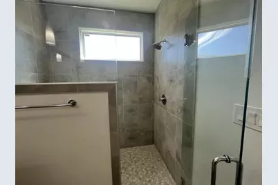 403 Summit Ridge Drive N, Point Venture, TX 78645 - Photo 3