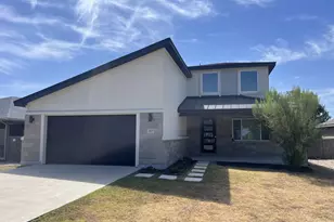 403 Summit Ridge Dr N, Point Venture, TX 78645 - Photo 1