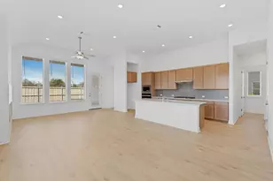 229 Kingswood Dr, Bastrop, TX 78602 - Photo 5