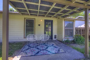 1917 Castle Gate Cir, San Marcos, TX 78666 - Photo 21