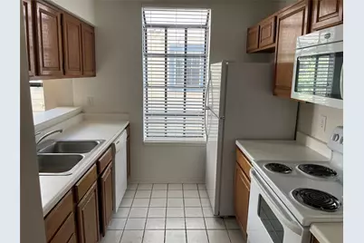 2409 Leon Street #108, Austin, TX 78705 - Photo 11