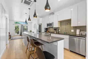 1701 E M L King Jr Blvd, Austin, TX 78702 - Photo 3