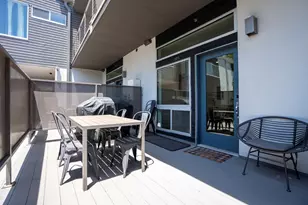 1701 E M L King Jr Blvd, Austin, TX 78702 - Photo 25