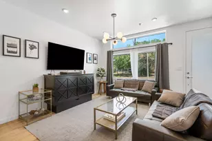 1701 E M L King Jr Blvd, Austin, TX 78702 - Photo 5