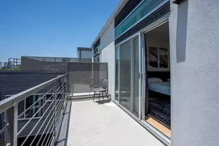 1701 E M L King Jr Blvd, Austin, TX 78702 - Photo 33