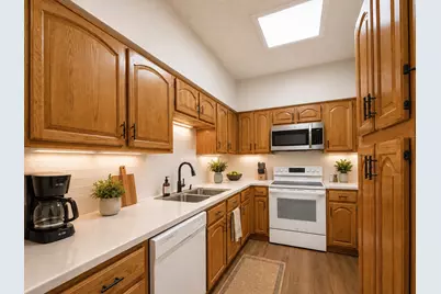 1910 Robbins Place #309, Austin, TX 78705 - Photo 7