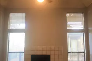 1910 Robbins Pl, Austin, TX 78705 - Photo 3