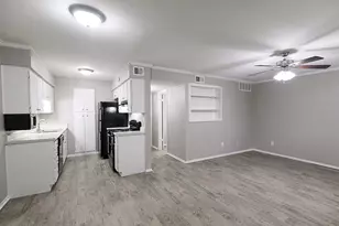 8100 N Mopac Expy, Austin, TX 78759 - Photo 13