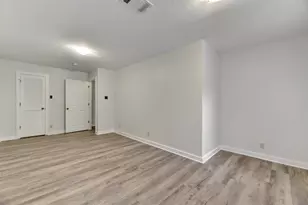 2305 W 9th St, Austin, TX 78703 - Photo 23