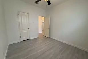 8505 Chat Ln, Round Rock, TX 78681 - Photo 19