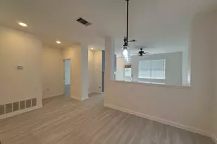 8505 Chat Ln, Round Rock, TX 78681 - Photo 13