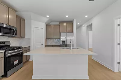 276 Bloomington Loop, Hutto, TX 78634 - Photo 9