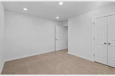 276 Bloomington Loop, Hutto, TX 78634 - Photo 33