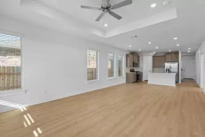 276 Bloomington Loop, Hutto, TX 78634 - Photo 15