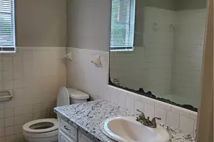 1065 Linde Ave, New Braunfels, TX 78130 - Photo 3
