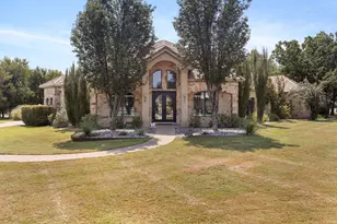 100 Dovetail Ln, Georgetown, TX 78628 - Photo 3