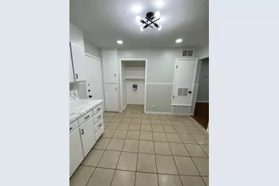 6805 Dubuque Lane, Austin, TX 78723 - Photo 5