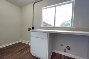 606 Mesquite St, Bastrop, TX 78602 - Photo 25