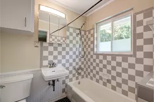 900 Aurora Cir, Austin, TX 78757 - Photo 15