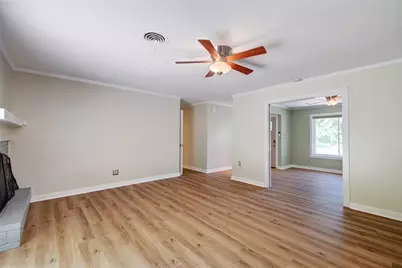 900 Aurora Circle, Austin, TX 78757 - Photo 7