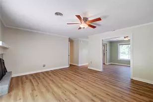 900 Aurora Cir, Austin, TX 78757 - Photo 7