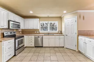 1919 American Dr, Lago Vista, TX 78645 - Photo 7