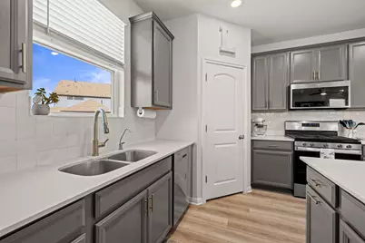 2049 Winston Way, Leander, TX 78641 - Photo 11