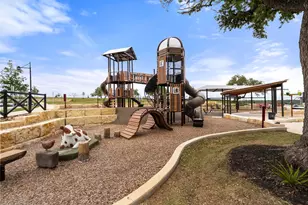 217 McCrae Dr, Liberty Hill, TX 78642 - Photo 33