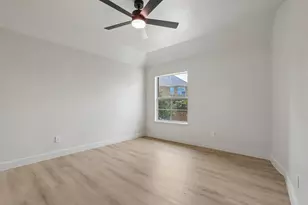 12717 Lee Park Ln, Austin, TX 78732 - Photo 21